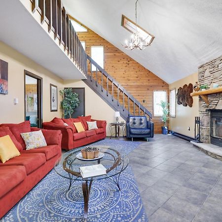 Chalet Renovated Near Casino, Camelback , Kalahari 4Bdrms Firepit Hot Tub Game Room Tobyhanna Exterior foto