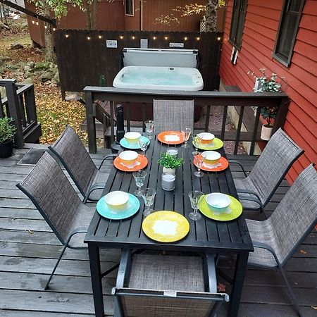 Chalet Renovated Near Casino, Camelback , Kalahari 4Bdrms Firepit Hot Tub Game Room Tobyhanna Exterior foto