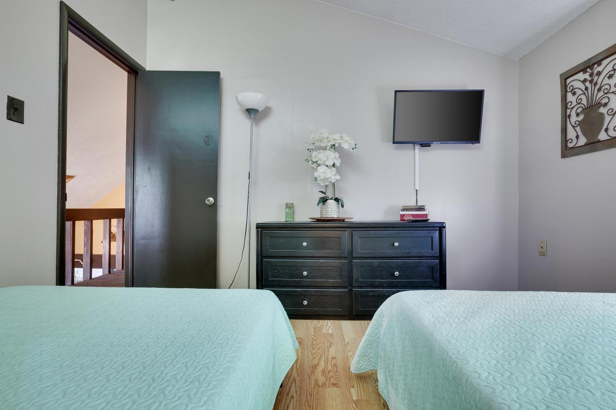 Chalet Renovated Near Casino, Camelback , Kalahari 4Bdrms Firepit Hot Tub Game Room Tobyhanna Exterior foto