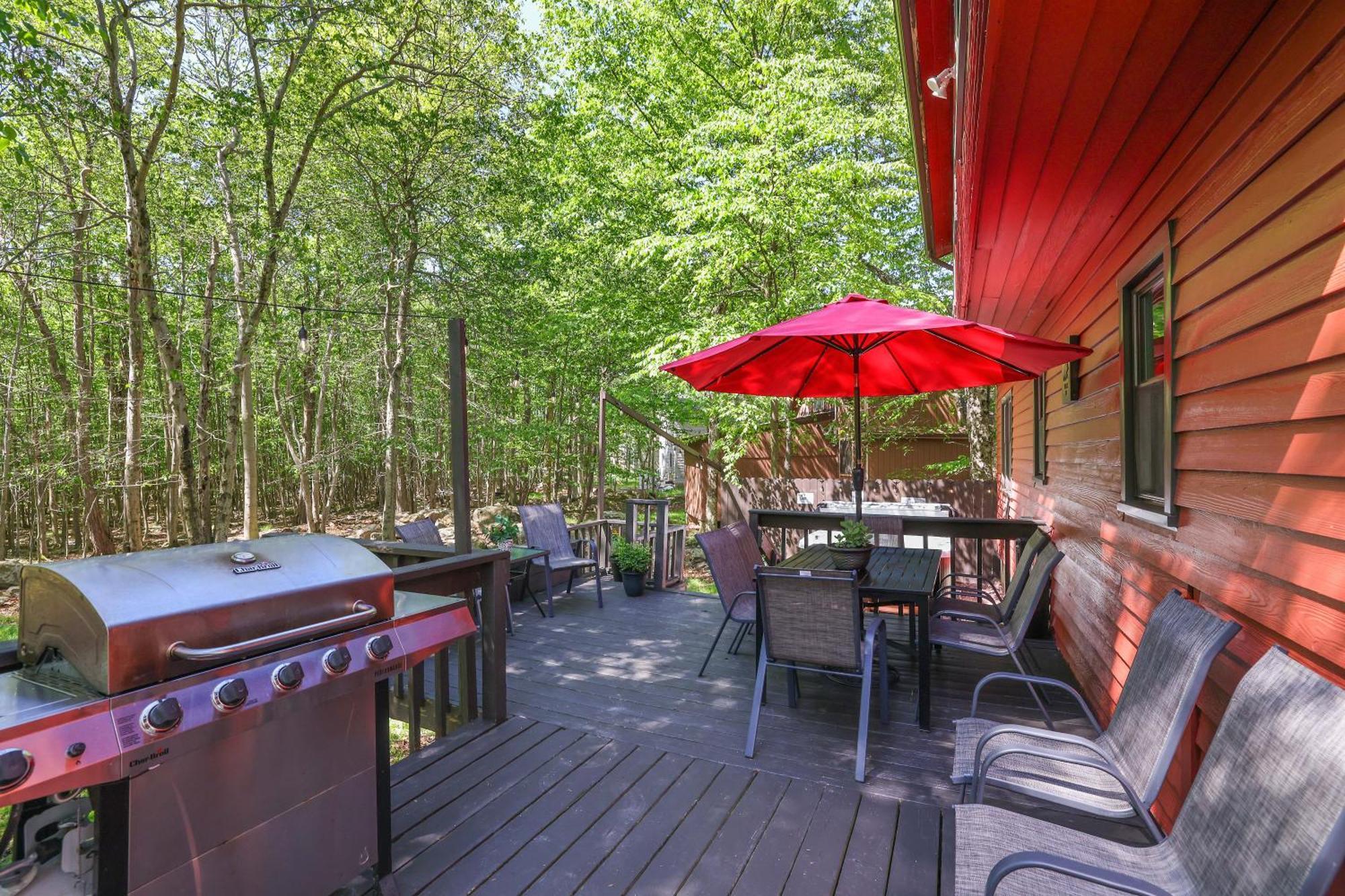 Chalet Renovated Near Casino, Camelback , Kalahari 4Bdrms Firepit Hot Tub Game Room Tobyhanna Exterior foto